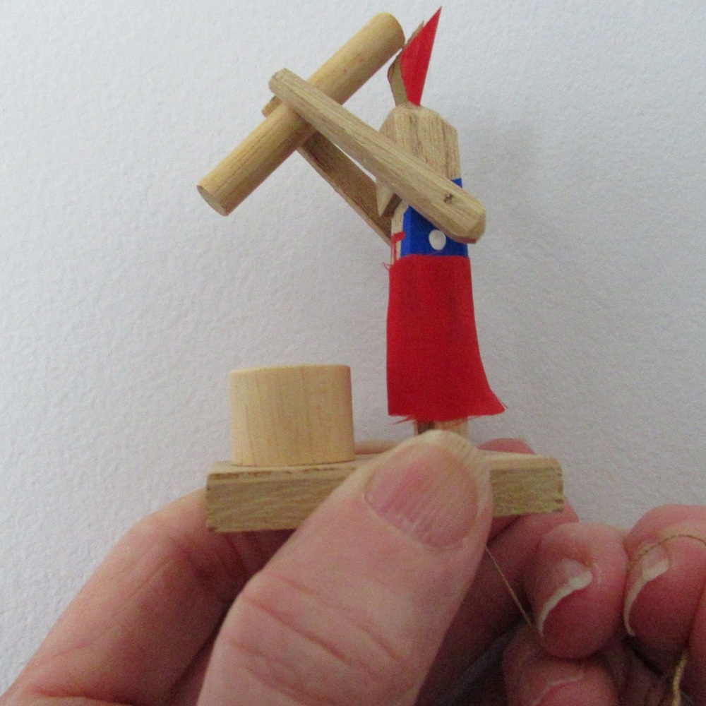 Authentic Japanese Mochitsuki Rabbit Toy - Picture 3 of 9